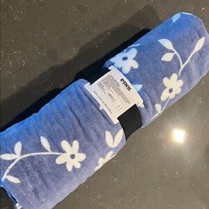 Victoria's Secret Purple Floral Bath Towel